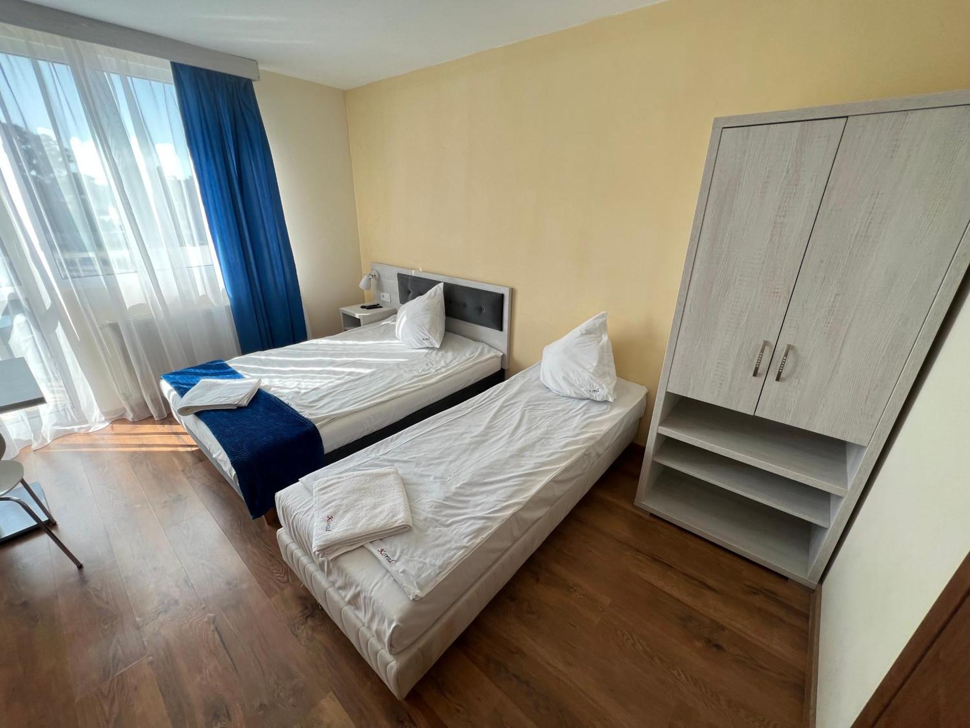 Dom Wczasowy Koral Dziwnów Extérieur photo
