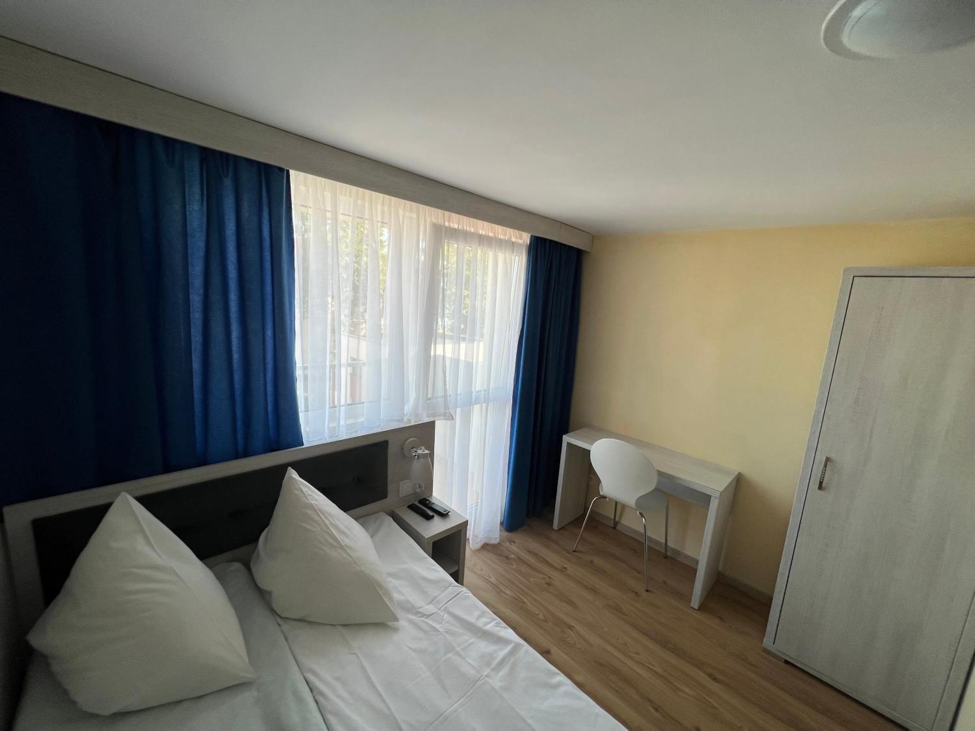 Dom Wczasowy Koral Dziwnów Extérieur photo